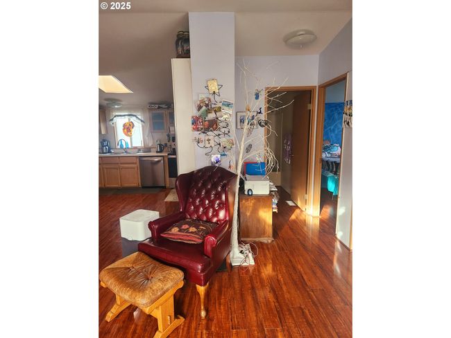 631 2 Nd Ave, House other with 3 bedrooms, 2 bathrooms and null parking in Powers OR | Image 4