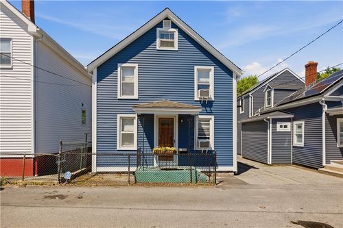 6 Murphy Ave, Bristol, RI, 02809-2315 | Card Image
