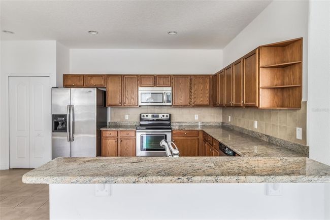 Large Kitchen | Image 9