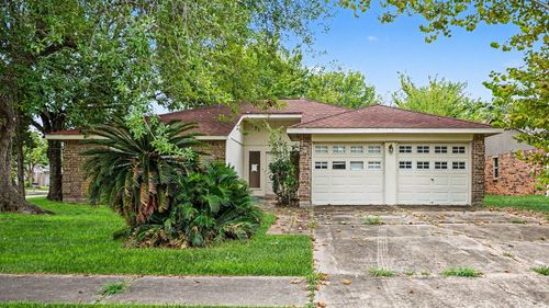131 Meadow Bend St, League City, TX, 77573-4308 | Card Image