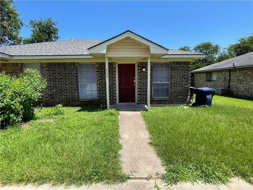 800 Concho Pl, College Station, TX, 77840-4293 | Card Image