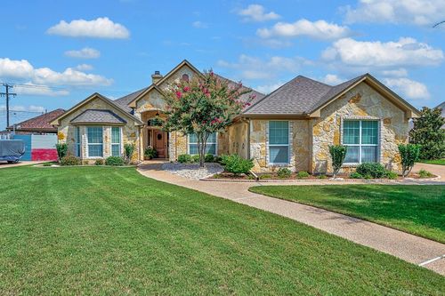 1008 Crystal Haven Ct, Hewitt, TX, 76643-4060 | Card Image