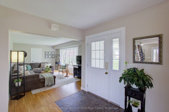 7434 Wellington Road 10, House other with 3 bedrooms, 2 bathrooms and 10 parking in Moorefield ON | Image 5