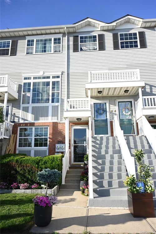 214b-291 Surf Dr, Bronx, NY, 10473-2534 | Card Image
