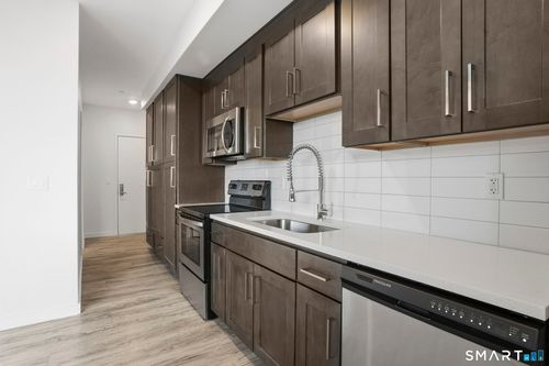 206-19 Day Street, Norwalk, CT, 06854 | Card Image