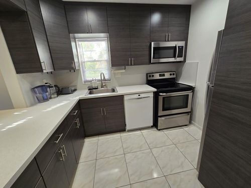 apt-101-2200 E Hallandale Beach Blvd, Hallandale Beach, FL, 33009-3701 | Card Image