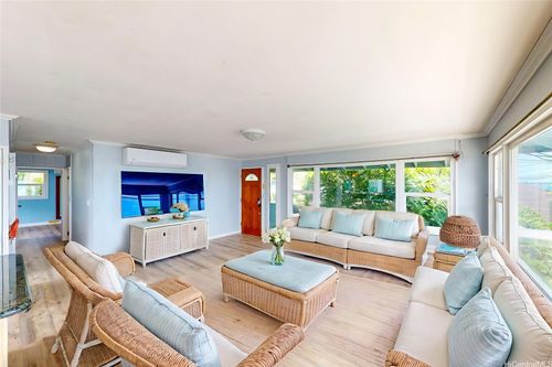 53-898 Kamehameha Hwy, Hauula, HI, 96717-9685 | Card Image