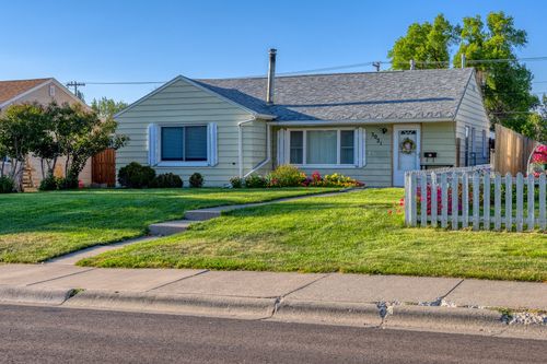3021 7th Ave N, Great Falls, MT, 59401-2122 | Card Image