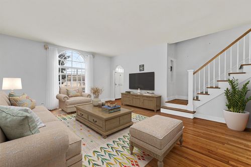 41 Saint Johns Ave, Yonkers, NY, 10704-2901 | Card Image