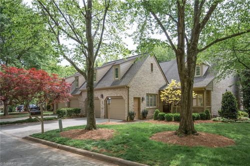 25 Lands End Dr, Greensboro, NC, 27408-3841 | Card Image