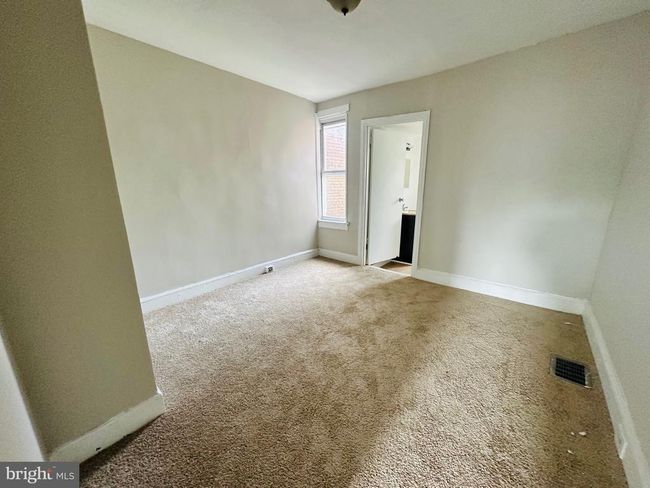 1006 N Calhoun St, Townhouse with 2 bedrooms, 1 bathrooms and null parking in BALTIMORE MD | Image 16
