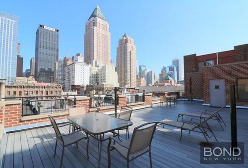 1e-407 W 51st St, New York, NY, 10019-6319 | Card Image