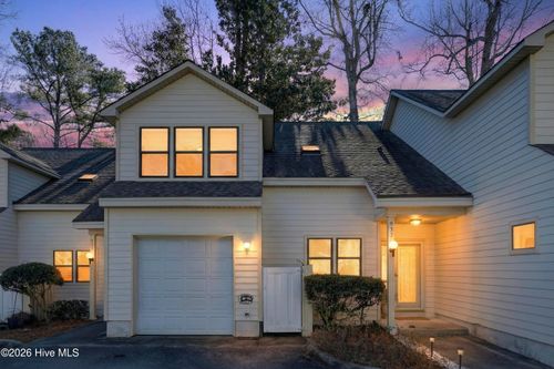 935 Birch Creek Dr, Wilmington, NC, 28403-4201 | Card Image