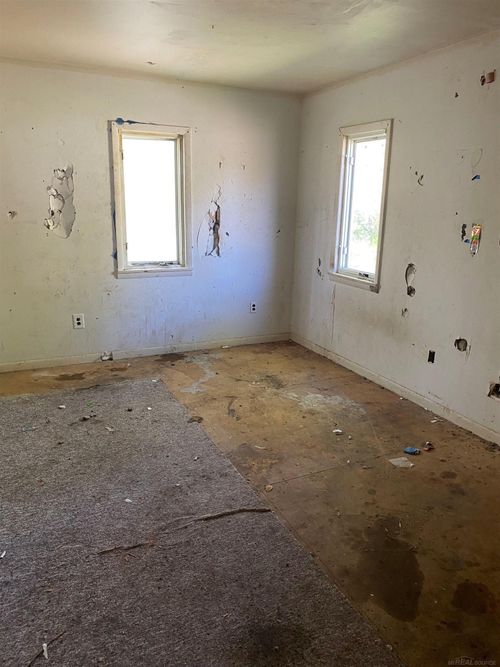 1525 S Dangl Rd, Muskegon, MI, 49442-4611 | Card Image