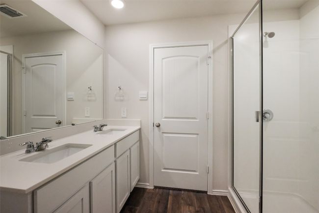 416 Sandringham Loop, House other with 4 bedrooms, 2 bathrooms and 2 parking in Uhland TX | Image 12