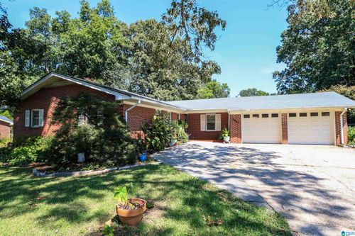 3921 Morris Dr, Anniston, AL, 36207-6426 | Card Image