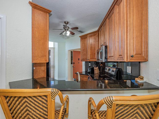 PH6 - 3870 N Highway A1a, Condo with 2 bedrooms, 2 bathrooms and null parking in Hutchinson Island FL | Image 23