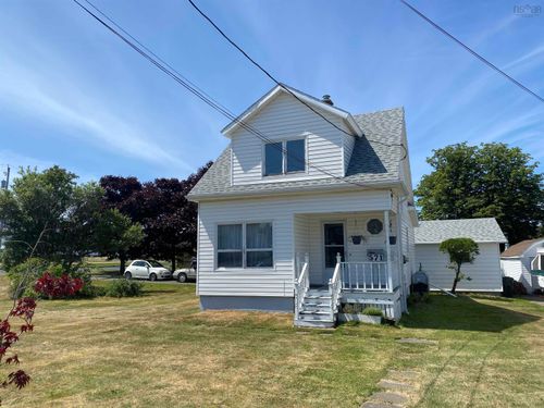 571 King St, New Waterford, NS, B1H3Y8 | Card Image