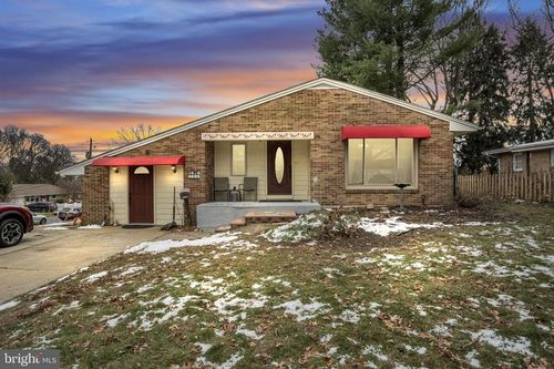 28 Brentwood Rd, CAMP HILL, PA, 17011-2505 | Card Image