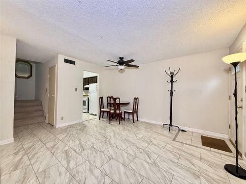 apt-88-11002 Hammerly Blvd, Houston, TX, 77043-1917 | Card Image