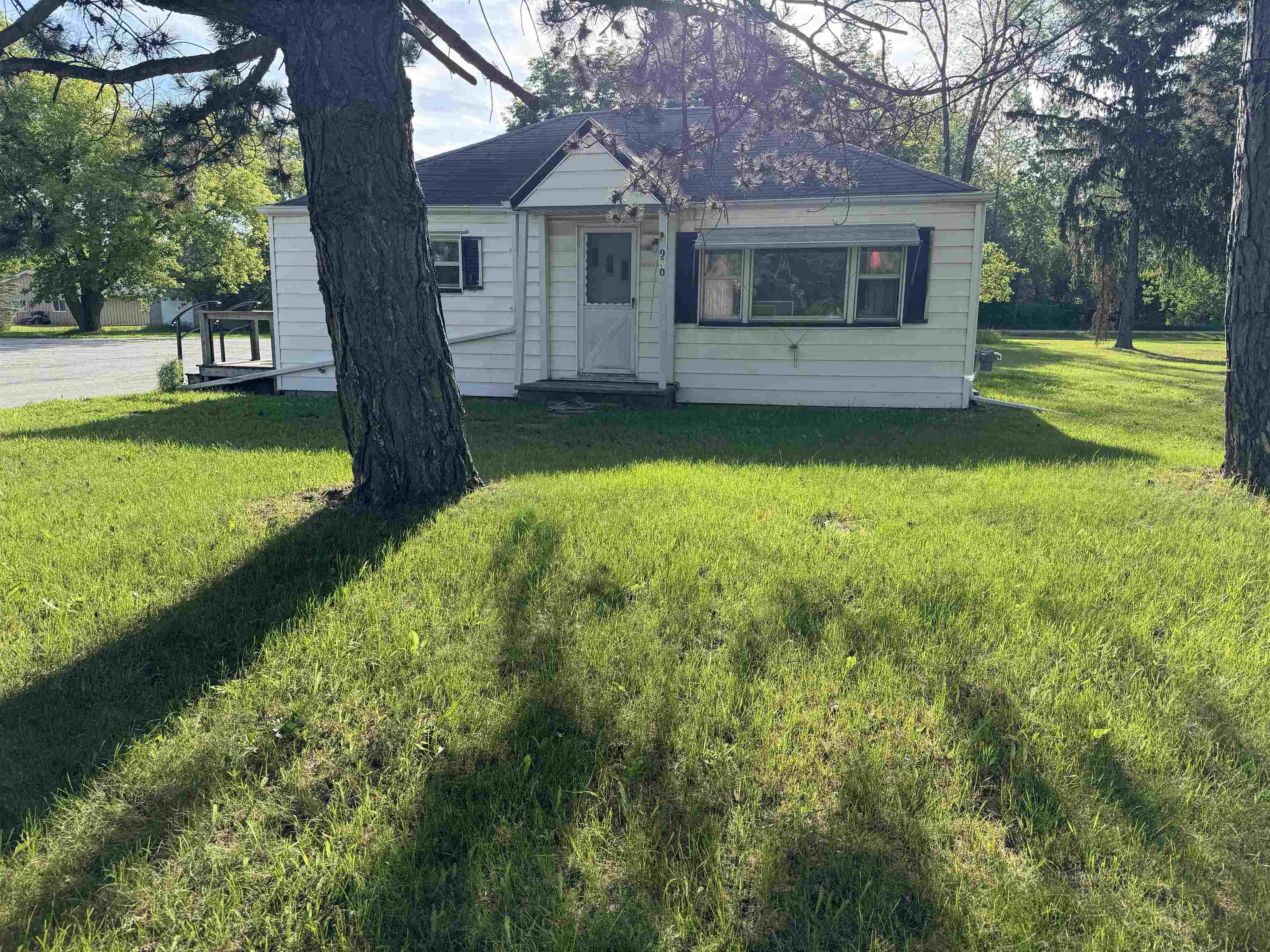 State St, Gladwin, MI 48624