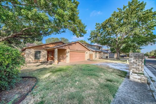4334 Hollow Hill Dr, San Antonio, TX, 78217-1718 | Card Image