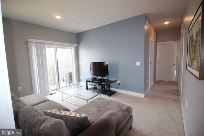 44738 Tiverton Sq, Condo with 3 bedrooms, 3 bathrooms and null parking in ASHBURN VA | Image 37