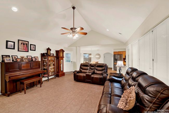 709 Voges St, House other with 4 bedrooms, 3 bathrooms and null parking in Poth TX | Image 21