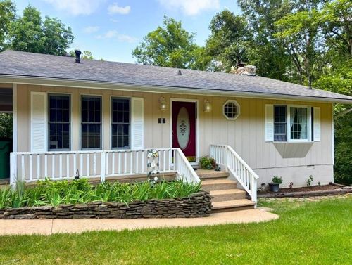 17 Powhatan Dr, Cherokee Village, AR, 72529-3004 | Card Image