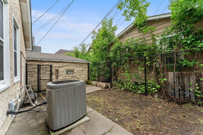693 Bedford St, House other with 2 bedrooms, 1 bathrooms and null parking in Saint Paul MN | Image 47