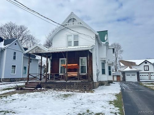 19 Walnut St, Attica, NY, 14011-1155 | Card Image