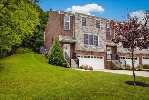 2335 Old Greentree Rd, Carnegie, PA, 15106-3805 | Card Image