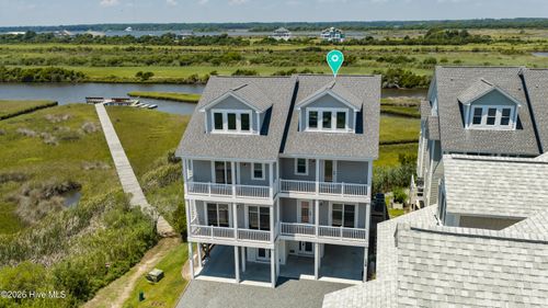 128 Sea Oaks Ct, N Topsail Beach, NC, 28460-8260 | Card Image