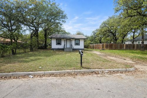 4518 Erath St, Fort Worth, TX, 76119-3408 | Card Image