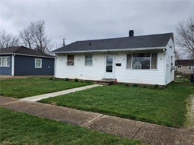 43 Diana Lane, House other with 3 bedrooms, 1 bathrooms and null parking in Fairborn OH | Image 1