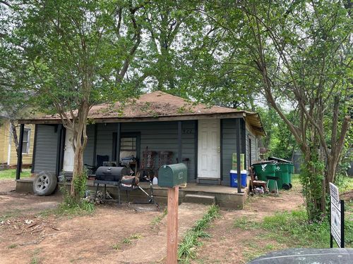 822 W Louisiana St, Palestine, TX, 75801-8246 | Card Image