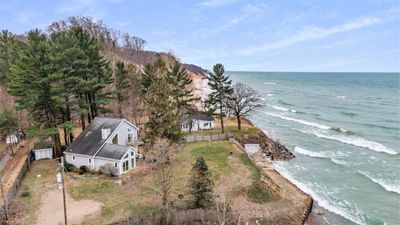 77709 18th Avenue, House other with 3 bedrooms, 3 bathrooms and null parking in South Haven MI | Image 3