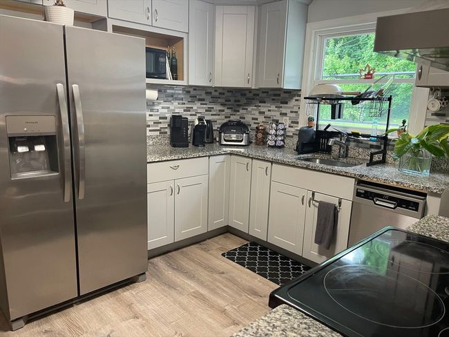 41 Knowles Rd, House other with 3 bedrooms, 1 bathrooms and 2 parking in Worcester MA | Image 8