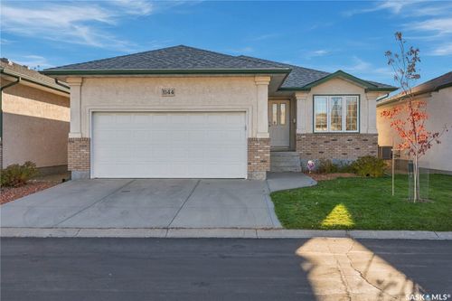 3144 Randall Road E, Regina, SK, S4V2Y9 | Card Image