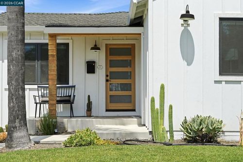 2363 Hemlock Ave, Concord, CA, 94520-1721 | Card Image