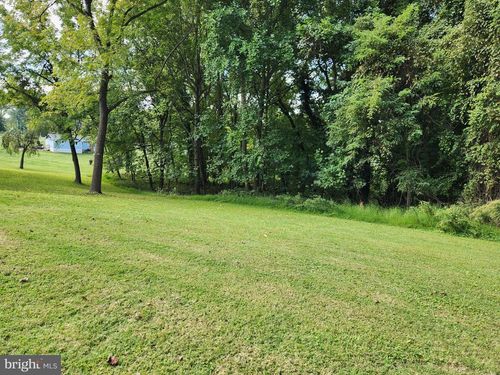 18526 Brooke Rd, SANDY SPRING, MD, 20860-1407 | Card Image