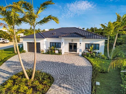 129 N Indies Dr, Duck Key, FL, 33050-3704 | Card Image