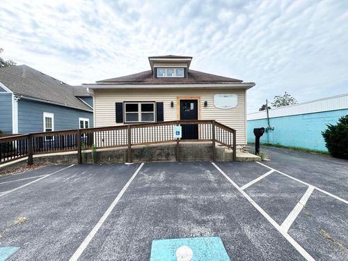 1064 Us 31w Byp, Bowling Green, KY, 42101-2418 | Card Image