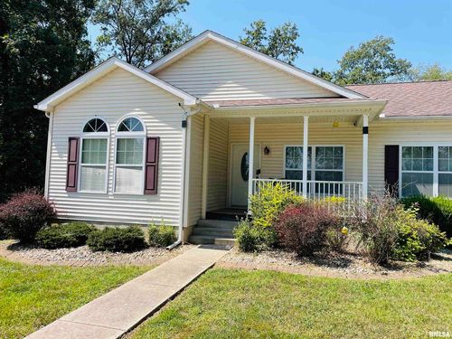 404 N Oak St, Patoka, IL, 62875-1142 | Card Image