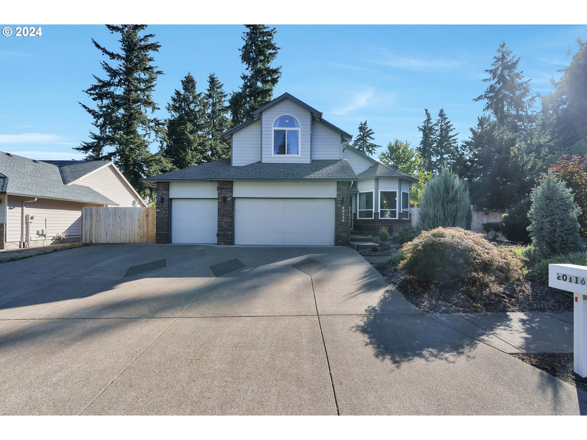 Coquille Dr, Oregon City, OR 97045