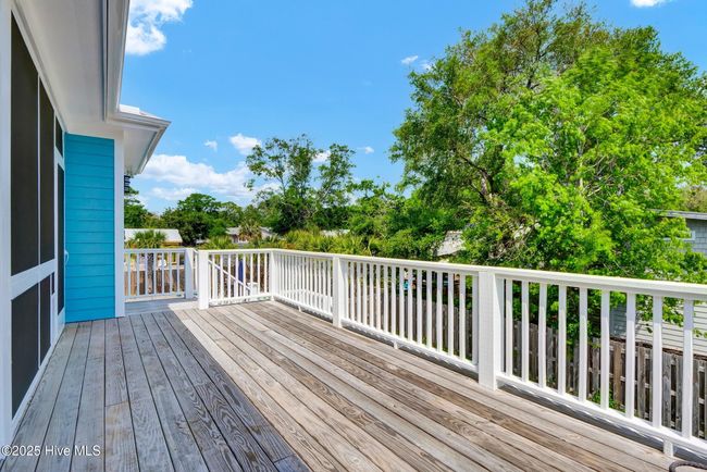 404 Fayetteville Ave, House other with 3 bedrooms, 2 bathrooms and null parking in Carolina Beach NC | Image 27