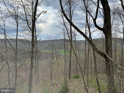 111 Rob Roy Rd, Bradford, PA, 16701-3456 | Card Image