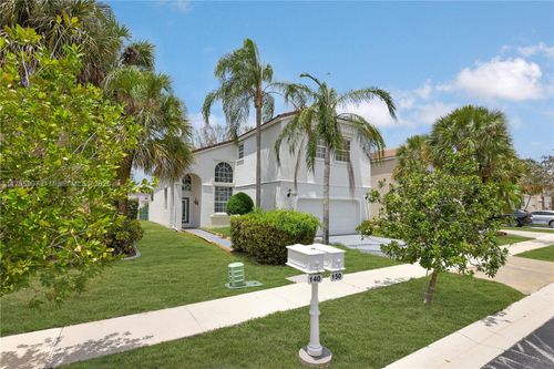 150 Nw 151st Ave, Pembroke Pines, FL, 33028-1806 | Card Image