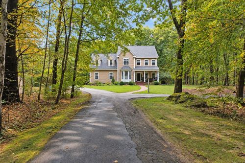 144 East St, Uxbridge, MA, 01569 | Card Image