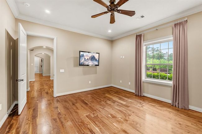 28002 Whispering Maple Way, House other with 5 bedrooms, 5 bathrooms and 3 parking in Spring TX | Image 24